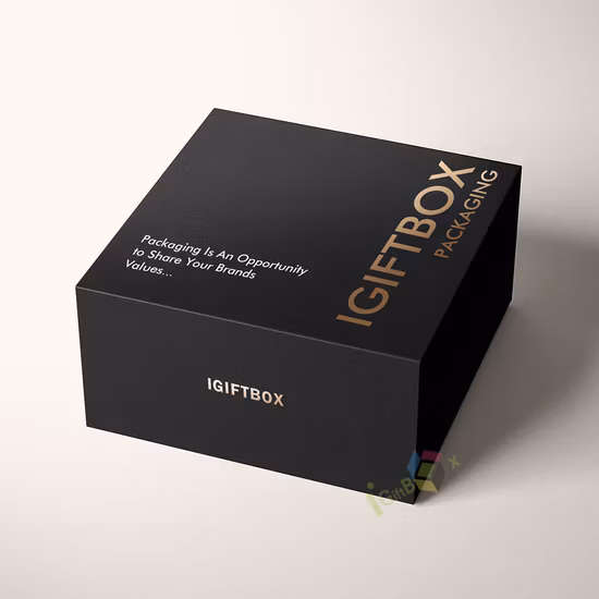 Chine personnalisée en gros de luxe imprimé noir personnalisé rigide pliable en carton d'emballage en papier emballage boîte-cadeau avec magnétique